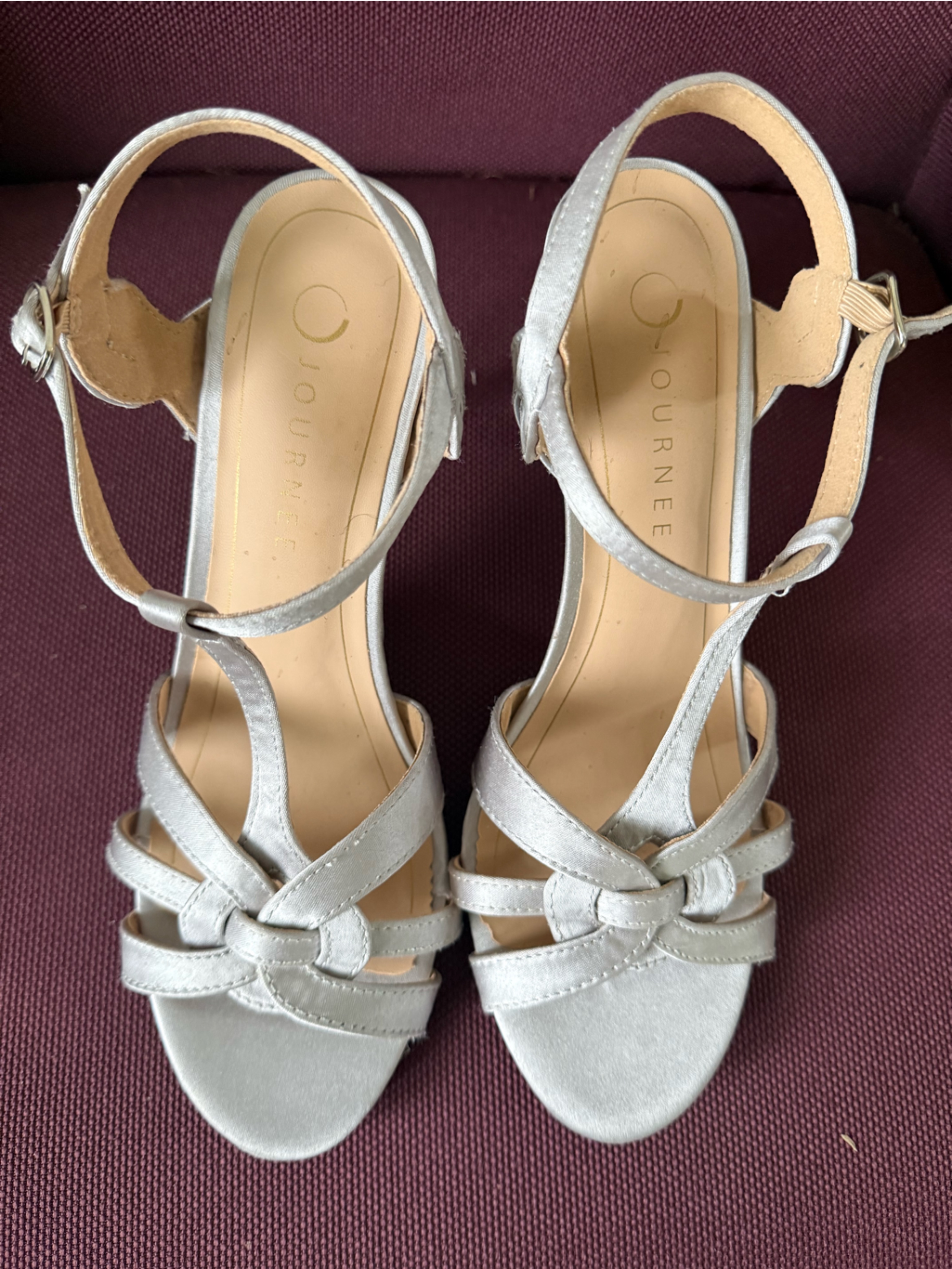 Journee Collection Silver Metallic Knotted Strappy Sandals For Women